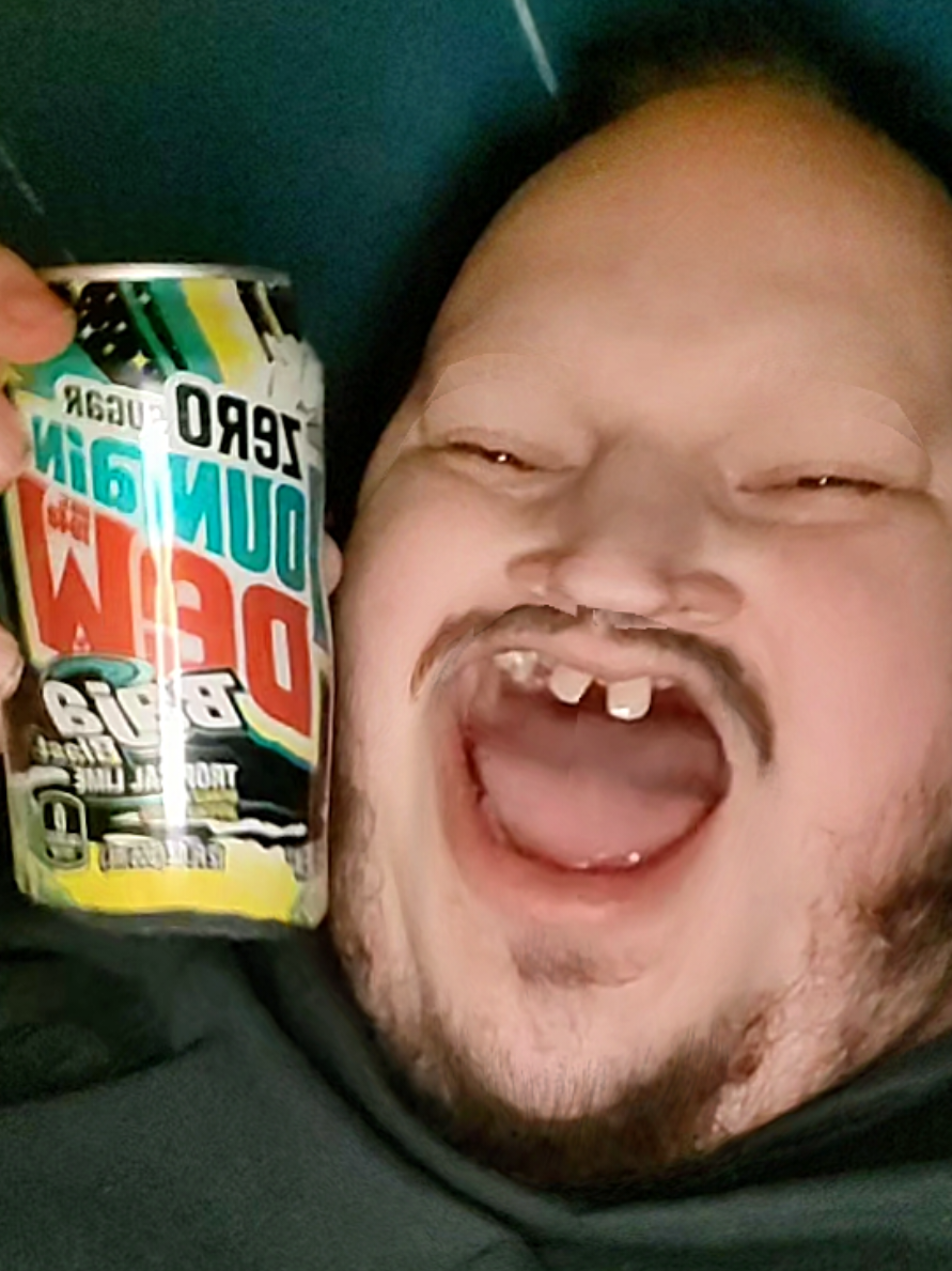 Tag a friend who loves Baja blast (not sponsored) #thatonefriend #tagafriend #mountaindew #absurdhumor #funnyface 