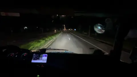 Trể rồi mà cứ thik phá hè hè😛😁#trechohocmon #xhhhhhhhhhhhhhhhhhhhhhhh #xerau47daklak🚌 #xuhuongtiktok #xerau49lamdong☘️🚛🚛 