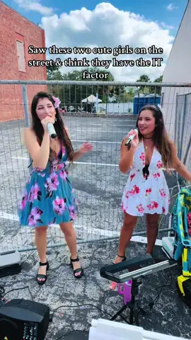 did they do it justice?? #whitneyhouston #surfersirens #busking #biktoberfest 