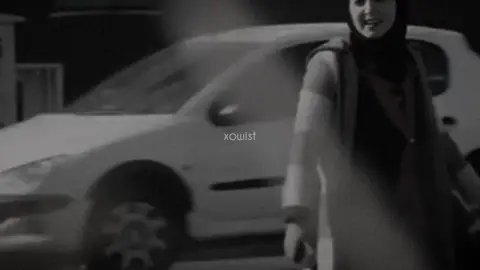 ویستم پێت بلێم؛ هیچ شتێک لە نێوانماندا نەما،بەڵام دەرفەتت نەدا ، بەڵام ئەوە باش بزانە کە، لە هەر شوێن و لە هەر کاتێکدا گەر کەسێکت ئازاری دایت ،منت بیر بێتەوە کە هیشتا لێت خۆش نەبووم. بە ئەو پەری ئومێدەوە گرنگیت یا بە کەسێک و ئیهمالی کردیت ، بزانە من هەم هیشتا لێت خۆش نەبووم، لە شوێنێک دونیا بە دڵی تۆ نەسورایەوە،ئەوە بزانە من لێت خۆش نەبووم ، یان رووداوێکی خراپت بەسەر هات ، منت بیر بێتەوە کە هێشتا لێت خۆش نەبووم، هەر کاتێک دڵیان پارچە پارچە کردیت و هیچ هەستێکیان لەلا نەهێشتی، بزانە پێشتر هەمان شتت بەرانبەرم کردووە و هێشتا لێت خۆش نەبووم ، و لێیشت خۆش نابم.، 