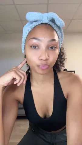 Real quick #wax #eyebrows #nair #storeboughtwax 