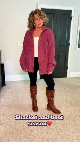 Love this season and its outfits! So effortless and cute! #OOTD #over40 #genx 