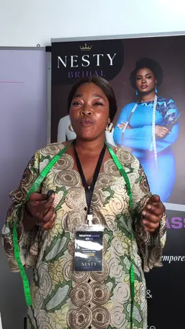 Elles partagent leurs premières impressions sur la Masterclass Haute Couture – Octobre 2025. Passion, rigueur et élégance au cœur de la formation. La deuxième vague de la Masterclass débute en décembre 2025. Les places sont limitées — ne la ratez pas. #nestybridal #masterclass #Bridal #formation #couture 
