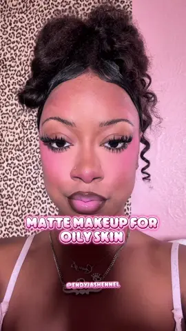 I did think the primer would be a bit more mattifying but it still did its thing with blurring my texture 😍🫶🏽 @ONE SIZE BEAUTY  #makeup #makeuptutorial #makeupprimer #MakeupRoutine 