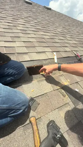 We’re gonna put a hole in your roof!! SkyPoly Pergola Patio Cover GOING UP!! #pergola #patiocover #skypoly 