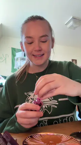 this lowk is just for me let’s not have this get any attention 🤣 #grwm as a nail tech freshman at #ohiouniversity #fyp #makeup #relatable 