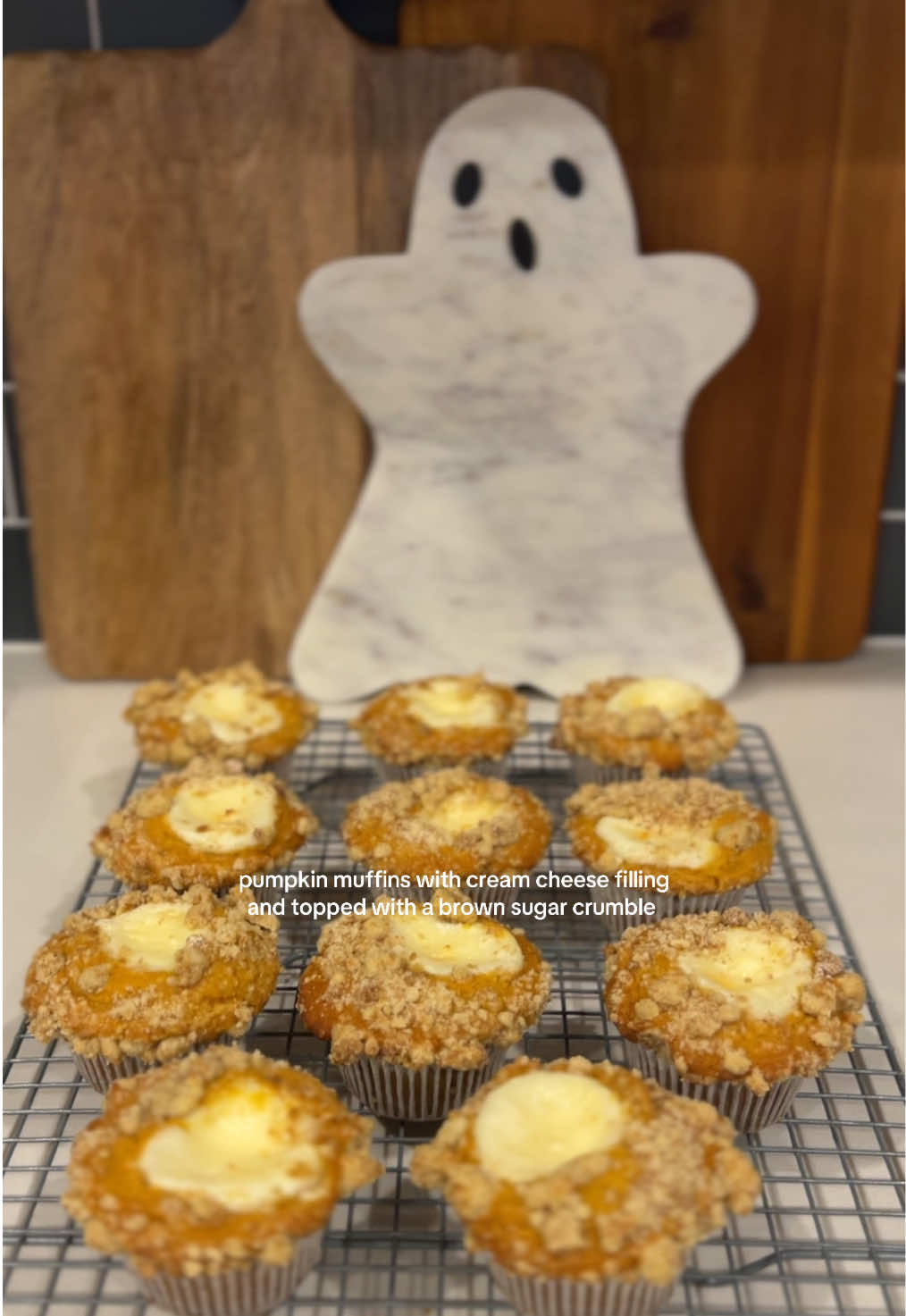 Starbucks pumpkin cream cheese muffin dupe 👻🎃✨ 