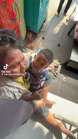 ခိုးမှုဆိုရဲအရေးပိုင်လေရဲလက်ကိုအပ်လိုက်ပေါအခုလိုမျိုးလက်ရောက်မှုကျူးလွန်ပီးညည်းပန်းနှိပ်စက်တာတော့ဘယ်လို့မှမခံစားနိုင်ဘူး#လူမမယ်ခလေးငယ်လေးကိုရေနွေးပူနဲလောင်းတာ#စောင့်တွန်းပီးရင်ဘတ်ကိုထုတာကြတော့သားသမီးချင်းကိုယ်ချင်းစာစေချင်တယ်#သူအပစ်ကကိုယ်အပစ် ဖြစ်တယ်မတရားမနှိက်စက်ပါ#ဧရာဝတီတိုင်းသူလေးပါ😍😍 #ထာ၀ရတပ်မတော်ပါ😘အမြင်မတူရင်ကျော်သွားကြပါ့ 