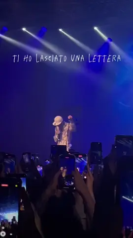 Ti ho lasciato una lettera spero che tu la veda...✨️💙 #rondodasosalive #autostop #rondodasosa #perte #perteeee @RONDODASOSA 