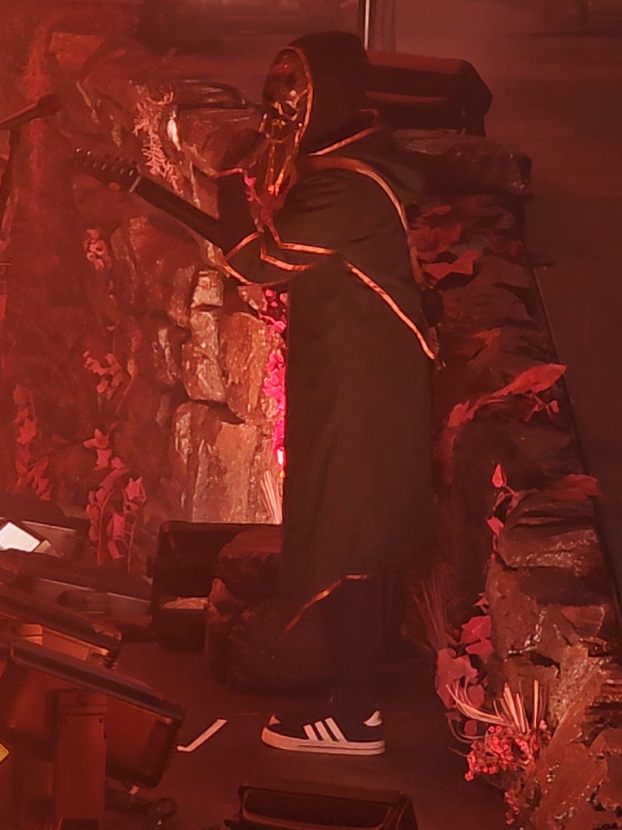 IVy and his crispy adidas 🤘 #sleeptoken #iv #eveninarcadia #fyp #foryoupage 