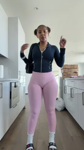 Pinkyyyy