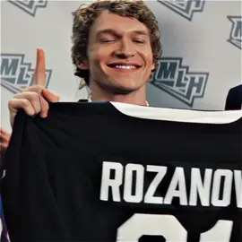 finished reading the book a couple days ago & i am lowkey obsessed #heatedrivalry #shanehollander #ilyarozanov #hudsonwilliams #connorstorrie 