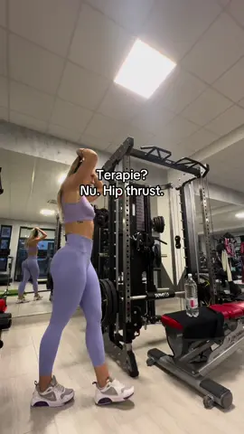 #fyp #gym #girltiktok #glutes #hipthust 