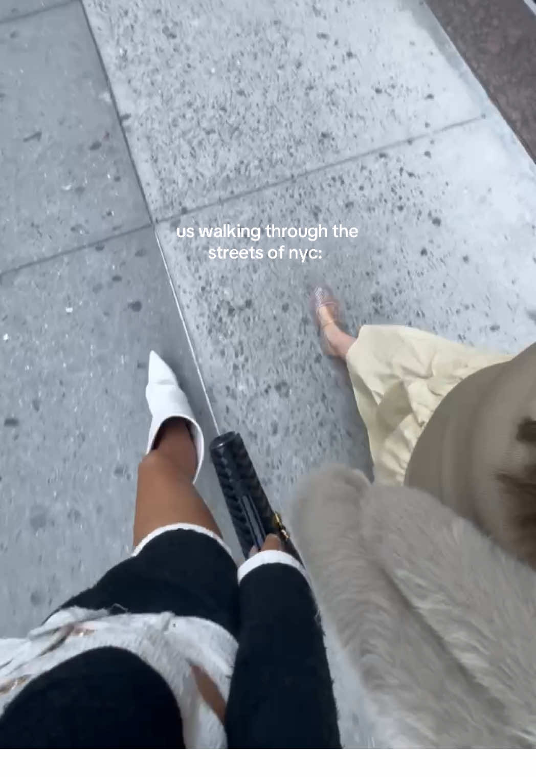 familiar FeEeeling 🎶 I’m deadddd #sabrinacarpenter #snlsketch #nyc @Sabrina Carpenter @Kelliewendel 