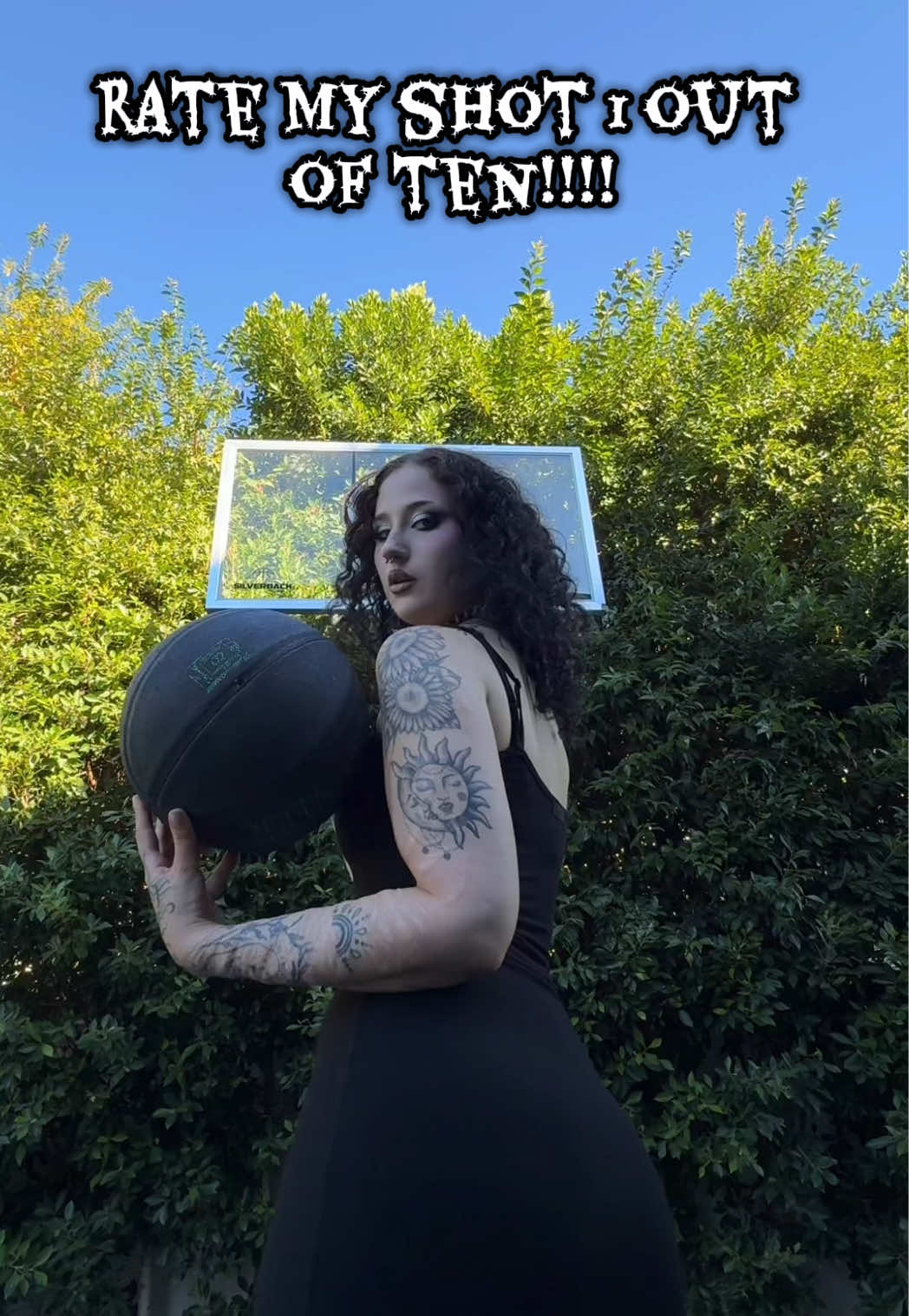 I guess I’m a pro player now? 😭😂  #viral #basketball #foryoupage❤️❤️ #funny #gothgirl 