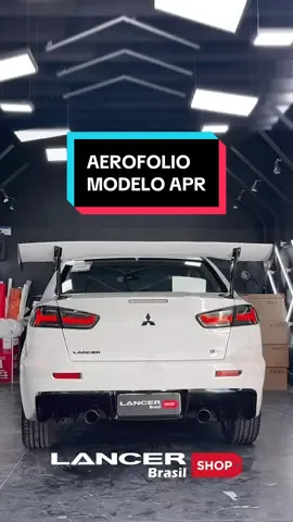 Aerofólio Modelo APR  100% plug’n play, sem adaptações utilizando as furações originais da tampa do porta malas  Peças Utilizadas:  • AEROFÓLIO MODELO APR E aí bora mudar o visual do seu projeto também ? Vem pra LANCER SHOP BRASIL 🇧🇷. Acesse já nosso site e adquira o seu . www.lancershopbrasil.com.br 