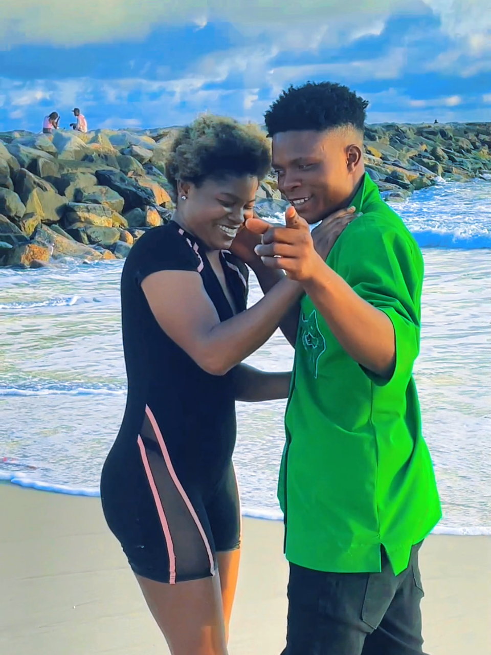 I pranked her to see her reaction🥰🤣😆 #tradingtips, #finance, #viralvideos, #foryou, #creatorsearchinsights 