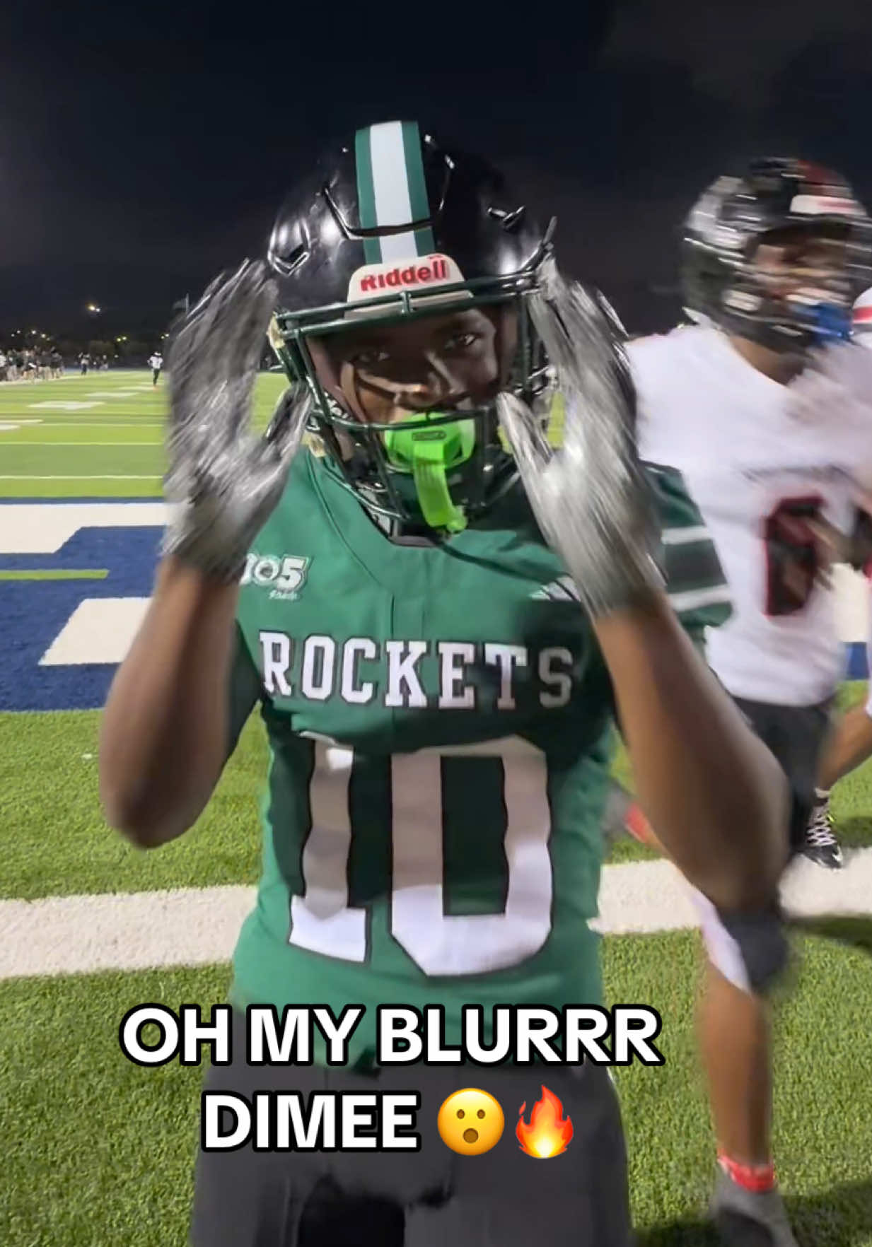 THAT’S A DIME. GOING DEEEP 😤💨💨  GB McQueen connects with Brian “Cheetah” McCoy for the TD. #football #highschoolfootball #blurrr #touchdown #floridafootball 