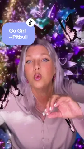 I am loving all the New Halloween Effects!🧡Have you tried them?🎃 Happy @Pitbull Day! #royalartistmonday👑 Enjoy your Monday! #royaltyvibes👑 #ojoslocas🖤locos💋_family #dd💫universe #hauntedsoulzdankvisionzfam Go Girl by Pitbull💜