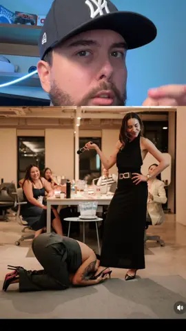 Antes que você ache loucura, você já viu como a empresa da maçã opera? É uma seita praticamente, então tá aí sua resposta 