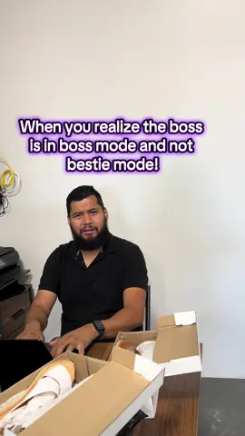 I’ll just come back tomorrow then. #warehouse #boss #work #besties #huarachesmichoacanos 