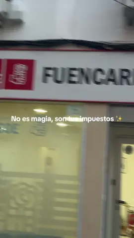 Cómo se lo pasan los del #PSOE #noesmagiasontusimpuestos #españa #vox #fyp 