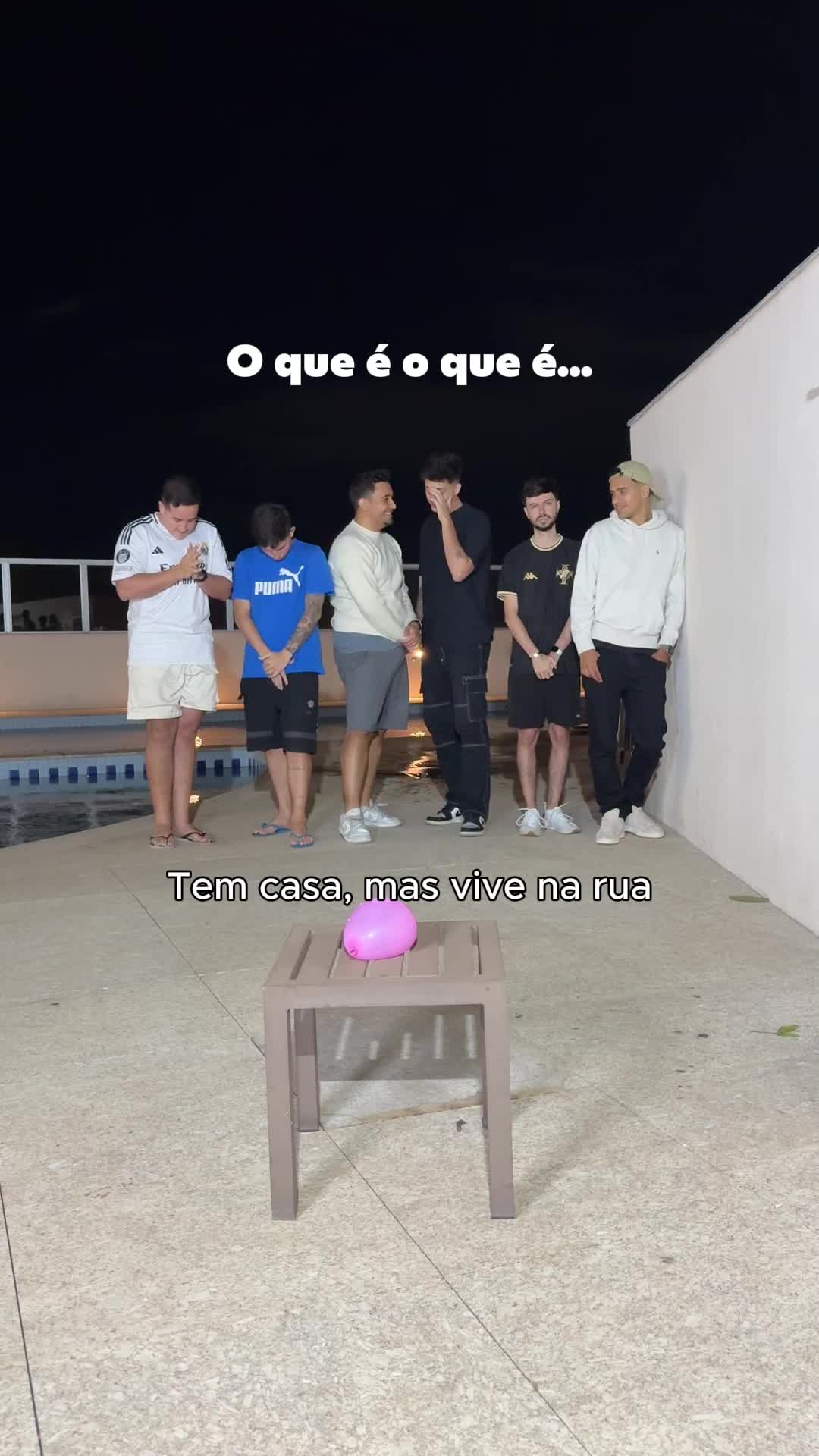 Ele percebendo a hipocrisia no final 😂😂😂 #resenha #amigos #jogo #trivia #perguntas