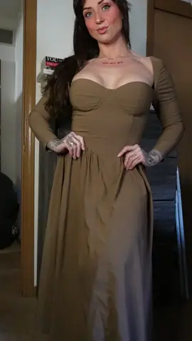 @Parthea US sent me this lovely dress. this is a medium but I could have sized down, I even tried to add snaps on the backs to tighten it and ended up using a tie around the waist. This dress is breathable and stretchy. It feels like the perfect autumn dress. The quality and color are beautiful. I will be adjusting the tie I added to the back just because I personally want this to be a tighter fit. Despite it being a bit big, it is a very lovely dress and I’ll enjoy wearing it this fall! 