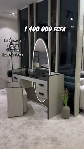 Ensemble chambre à coucher 3 places + armoire + commode Transformez votre espace avec ce superbe ensemble de chambre 3 places ✨ Inclus : 	•	Lit 3 places design 	•	Armoire spacieuse avec miroir 	•	Commode avec tiroirs et miroir assorti 💤 Confort, élégance et solidité au rendez-vous#cotedivoire🇨🇮 #senegalaise_tik_tok #bamakomali🇲🇱 #guineenne224🇬🇳 #abidjan225🇨🇮 