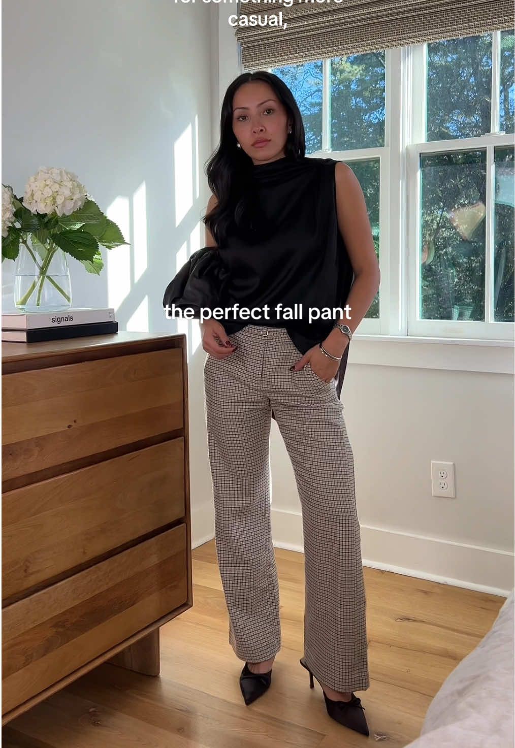 endless ways to wear these chic flannel pants from @Banana Republic that are perfect for fall 🍂 #chicoutfitinspo #OfficeOutfitIdeas #fallfashion #bananarepublicpartner