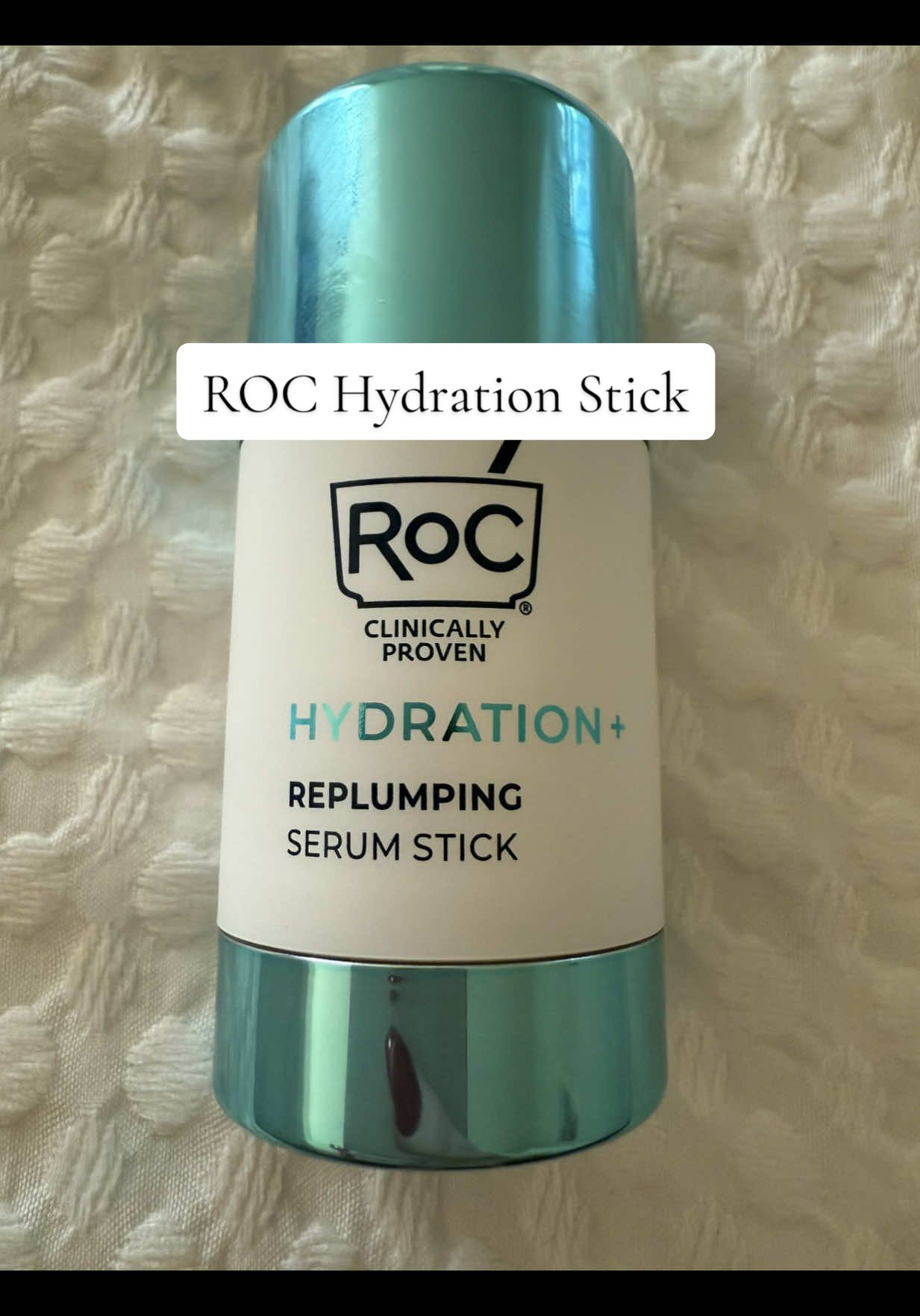 If you’re looking for something to re-plump those fine lines look no further. This is the best thing ever on the market right now. #rocskincare #skincare #skincareroutine #skincaretips #skincareproducts 