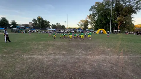 Dig with the in/out!!! #youthsports #youthfootball #coachxavierbyrd #athlete #football 