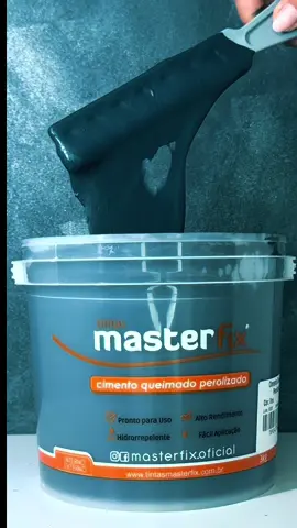 Já conhece essa cor? 👀 Véu é o cimento queimado perolizado está sendo a queridinha do momento 😍 Comenta EU QUERO que te mando o link! #TintasMasterfix #cimentoqueimado #cimentoqueimadoemparede #cimentoqueimadoperolizado 