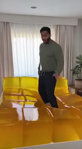 Experiencing the jelly bed 👌😨 #trending #foryoupage #jelly #usa 