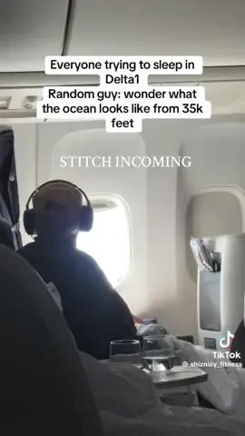 Enjoy that window seat 🗣️🗣️🗣️ #plane #airport #passenger #airlines #travel 