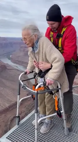 Wow! Granny goes bungee jumping! 🤯 #fyp #funny 