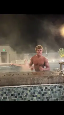 holy clench #calisthenics #prettywhitegirl 