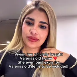 Valeria Marquez old home for sale has officially been purchased by barbivvvv_ also known as Vivian De la Torre with the money she made from her new salon Bloom that was inspired by Blossom! 🌸 #viviandelatorre #barbivvv #valeriamarquez #viviandelatorresalon #blossomvaleriamarquez 