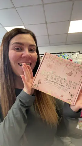 I will never not get excited when I get gifted @PLOUISE 🤩 #plouisemakeup #plouise #makeup #fyp #tiktok 