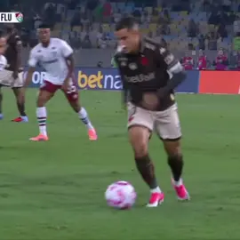 Ê mãe 🤣 #coutinho #vasco #fluminense #futebol