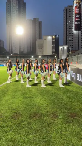 Vivendo tudo o que era desejo, que garra meu Leão !!💙🦁 . . . . . #leoasazulinas #clubedoremo #animadoras #cheerleaders #futebol   @Dj japa NK 