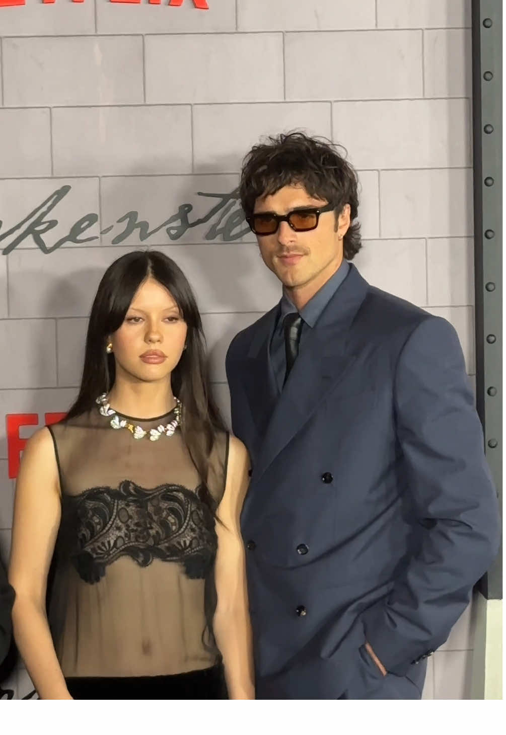 #JacobElordi and #MiaGoth hit the red carpet at the @Netflix special screening of #Frankenstein in New York City. 🕸️ 