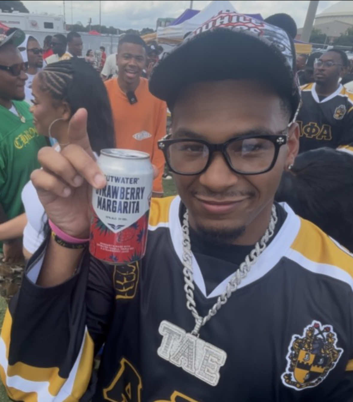 There will always be sum bout tha sound 🤣🤣 @JahnteCGC @Dubclips @Lil Key 🔑 @467 @Rnwogujr @UL Lafayette @Mr. 4 @Miles #Homecoming #lafayette #CollegeFootball #tailgateszn #streamer 