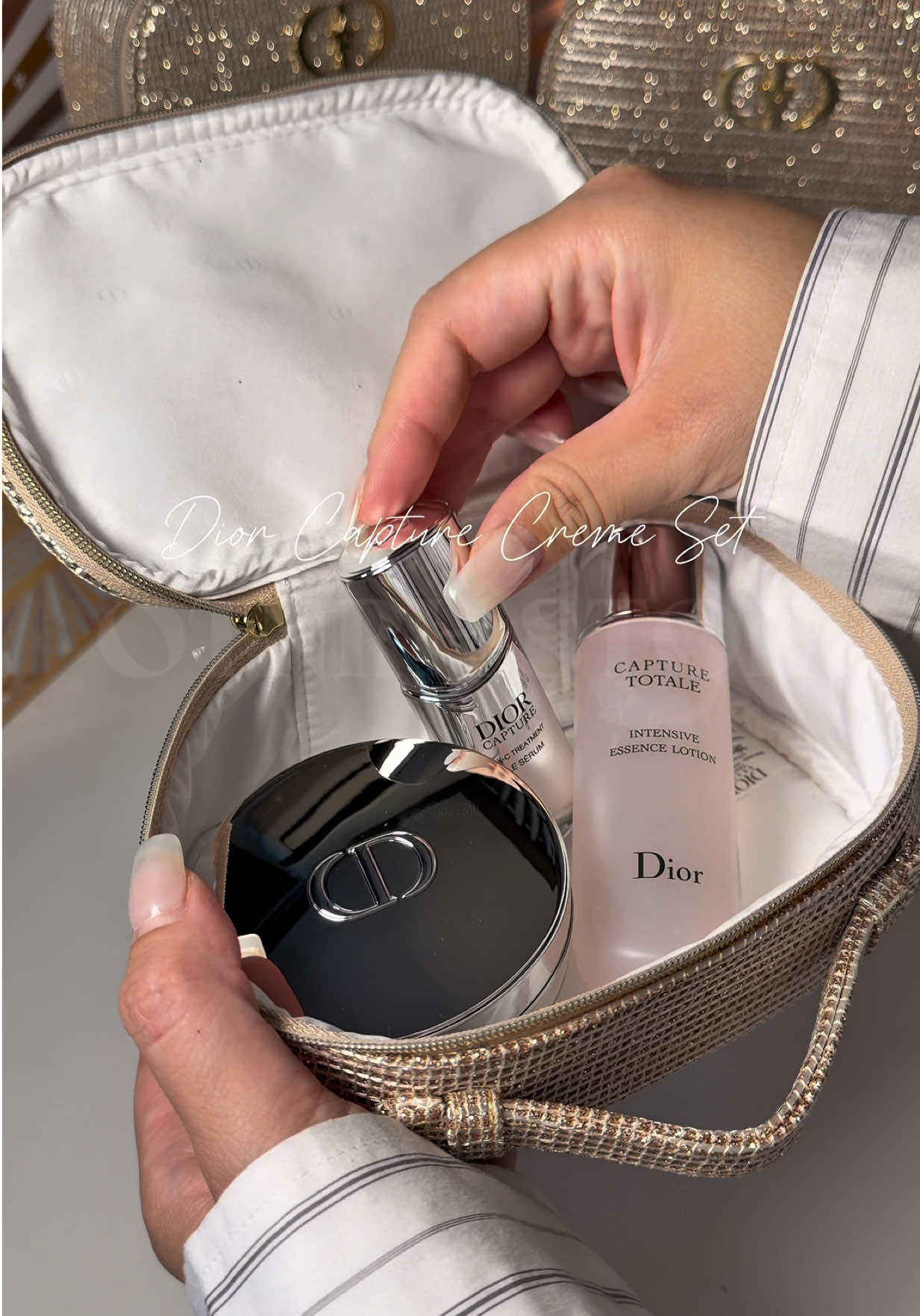 Dior Capture Creme Ritual Set 🫧💃🏻✨ holiday limited edition 🤭  #diorholiday #dior #dior2025holidaycollection #diorgiftset #diorcapturetotale  @el 