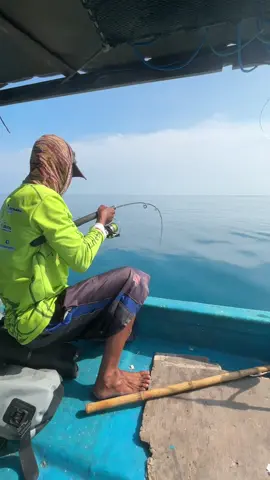 Laut tenang + pancing strike  #mancingmania #anglerfish #fyppppppppppppppppppppppp 