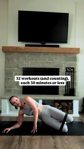 Why start on January 1st when you can start now, mamas!? Link in bio to get started on that winter arc! #WorkoutAtHome #momworkouts #Fitness #workoutsformoms #youtubeworkout 