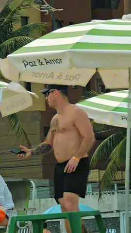 Será que ele tá bem kkkkkk