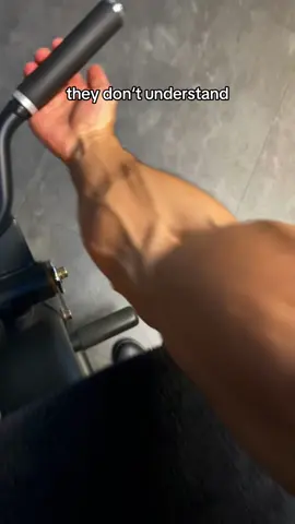 #GymTok #biceps #muscle 