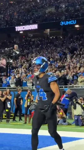 6-7 🤷 #Lions #MNF #NFL 