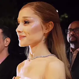 the first clip is unreal. #fyp #arianagrande 